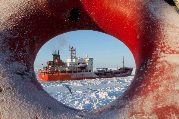 Российский танкер спас жителей Аляски | Фото: Getty Images