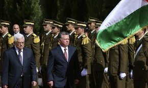 Король Иордании играет в шахматы: ход на Е1 | Фото: AFP