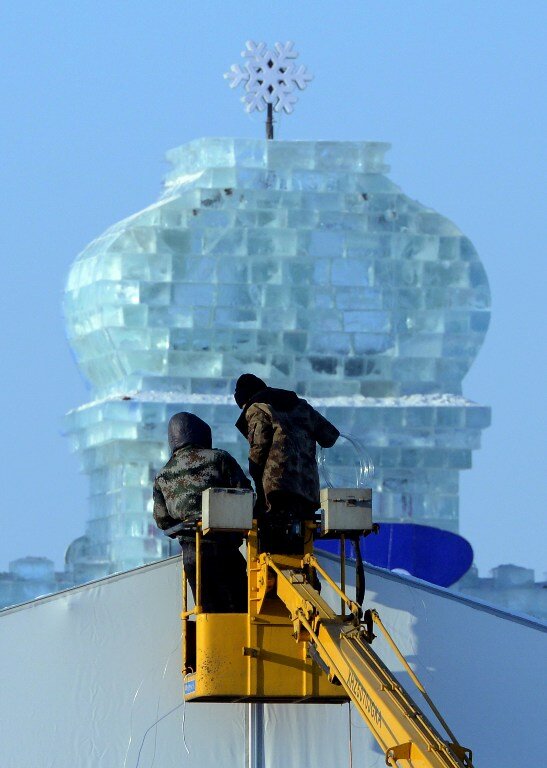 Красочный фестиваль льда и снега | Фото: AFP