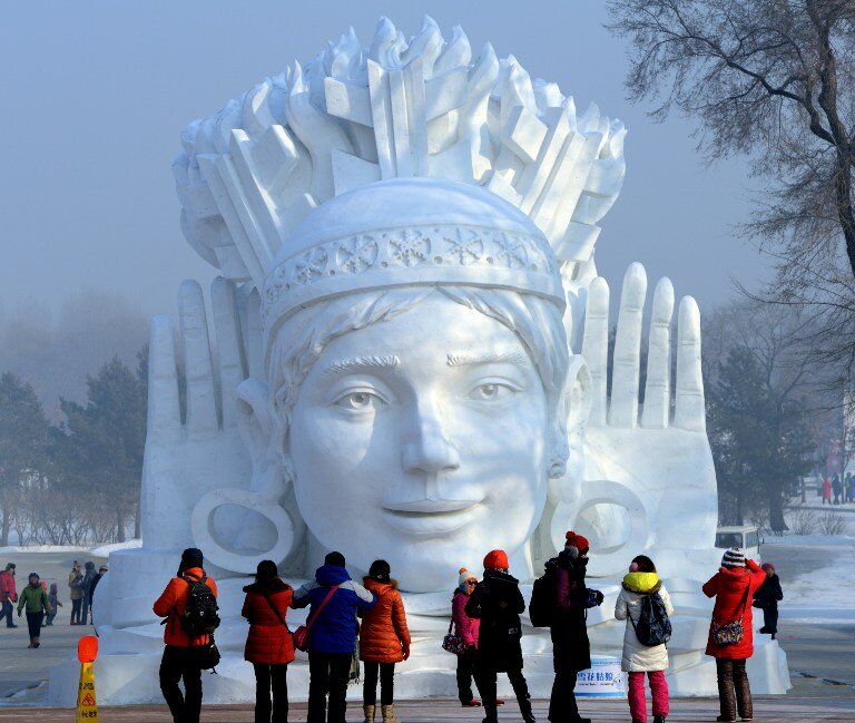 Красочный фестиваль льда и снега | Фото: AFP