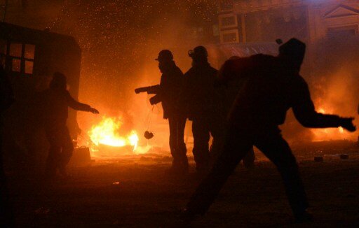 На въездах в Киев устанавливаются военные палатки | Фото: AFP