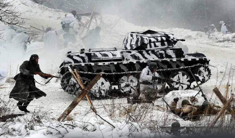 В Питере отмечают 70-летие снятия блокады | Фото: AFP