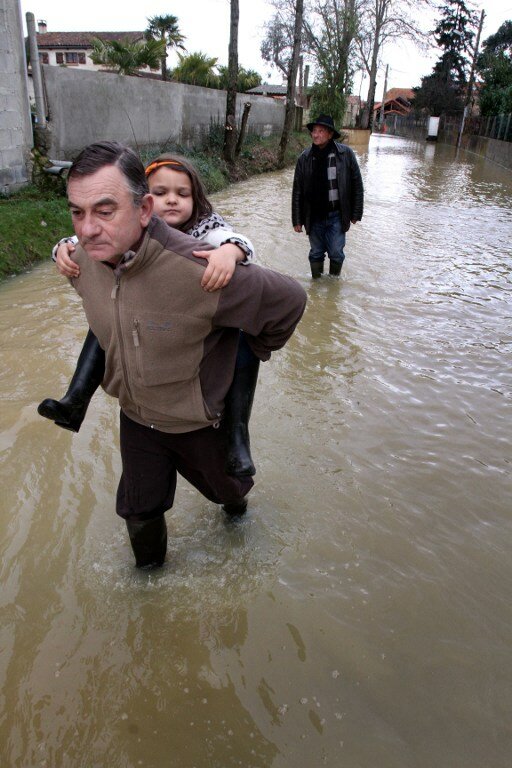 Франция во власти стихии | Фото: AFP