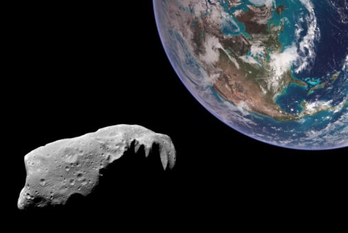 NASA: к Земле этой ночью приблизится большой астероид | Фото: Thinkstock
