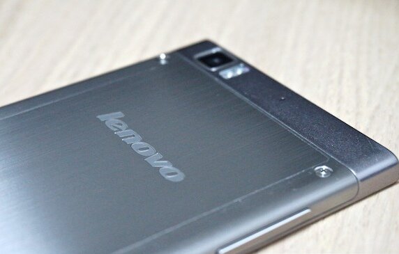 Lenovo снижает цены на смартфоны в России | Фото: Thinkstock