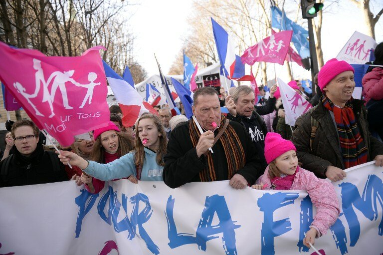 Французы вышли на демонстрацию против однополых браков | Фото: AFP