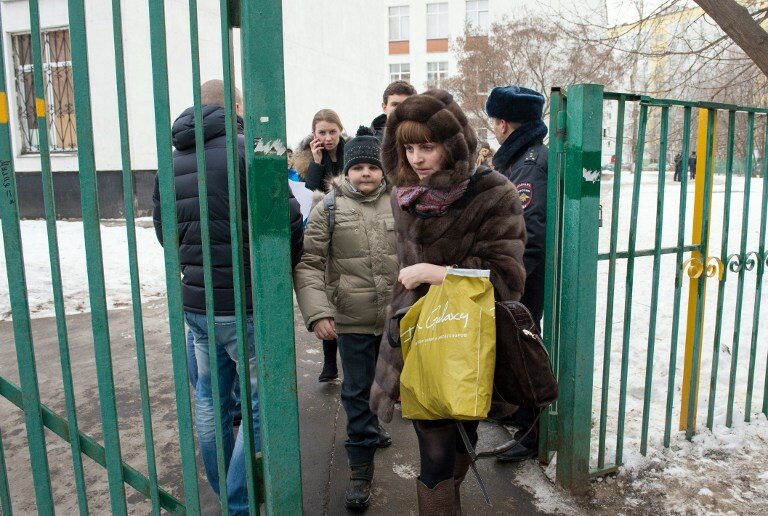 Захват заложников в московской школе | Фото: AFP