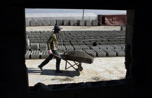 ПА построит два аэропорта, порт и дорогу в Каир | Фото: AFP