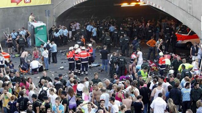Арестованы 10 человек по обвинению в трагедии на Love Parade | Фото: AFP