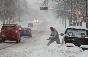 Ущерб от снежных бурь в США - более 15 млрд долларов | Фото: AFP