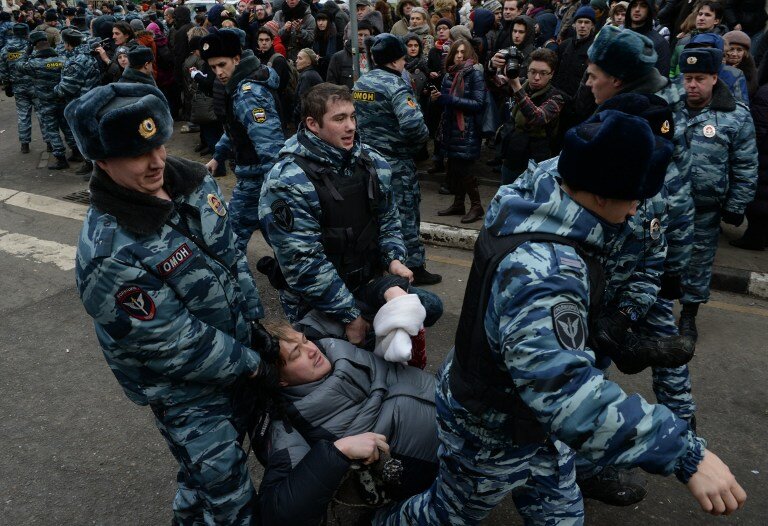 На митинге в Москве задержали более 200 человек | Фото: AFP