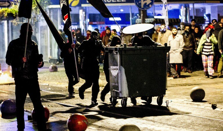 Антикоррупционные протесты в Турции | Фото: AFP