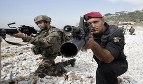 Французский десант в Ливане | Фото: AFP
