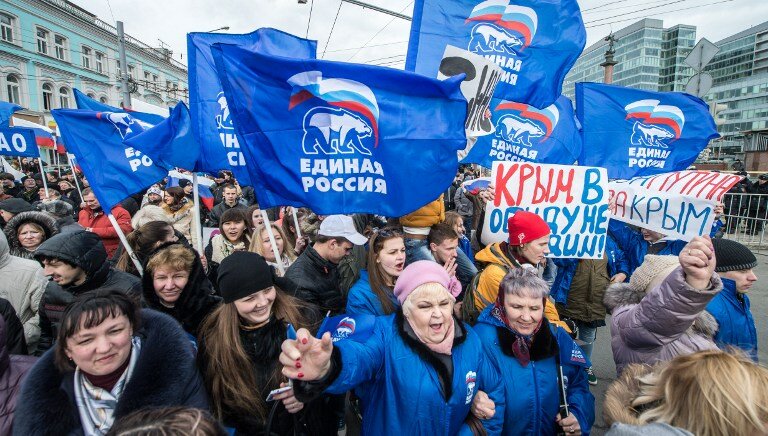 Россия митингует за и против войны | Фото: AFP