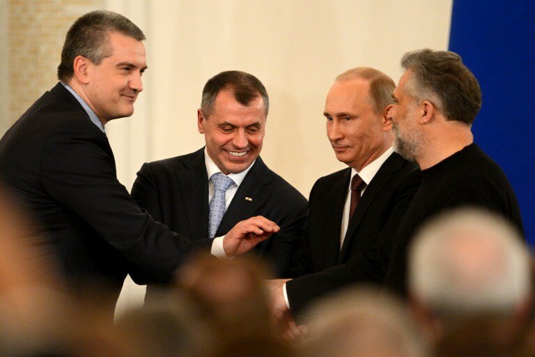 Подписание договора о присоединении Крыма к России | Фото: AFP