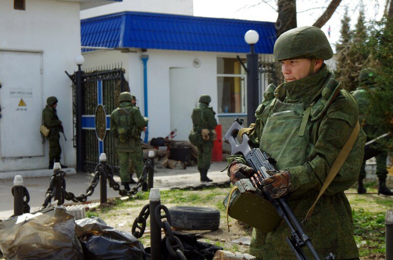 Покидая Севастополь | Фото: AFP