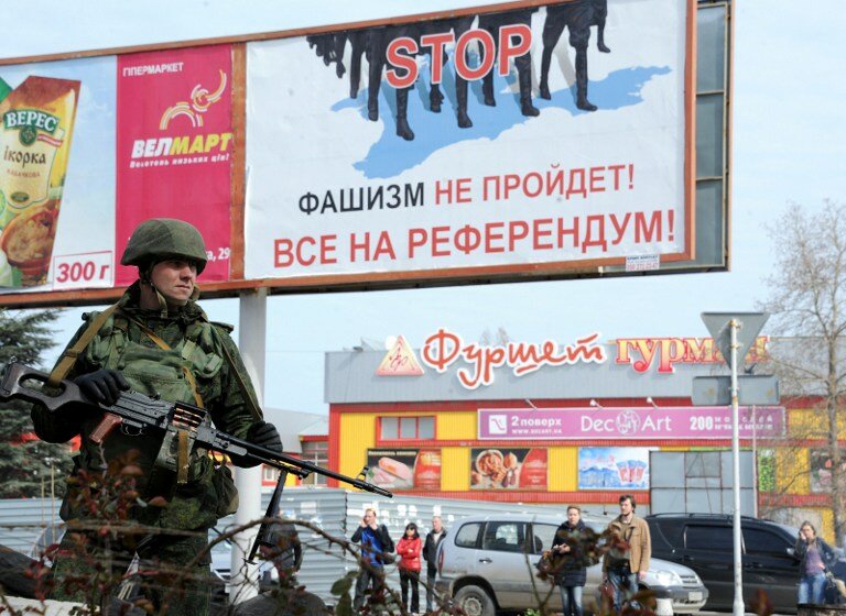 Покидая Севастополь | Фото: AFP