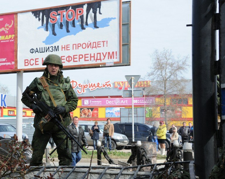 Покидая Севастополь | Фото: AFP