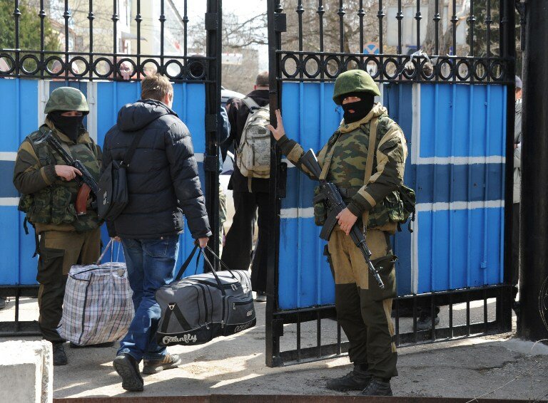 Покидая Севастополь | Фото: AFP