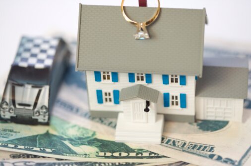 В Индонезии на продажу выставлен дом с невестой | Фото: Thinkstock