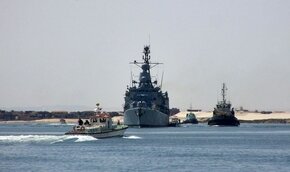 Эскадра НАТО прошла через Суэцкий канал | Фото: AFP
