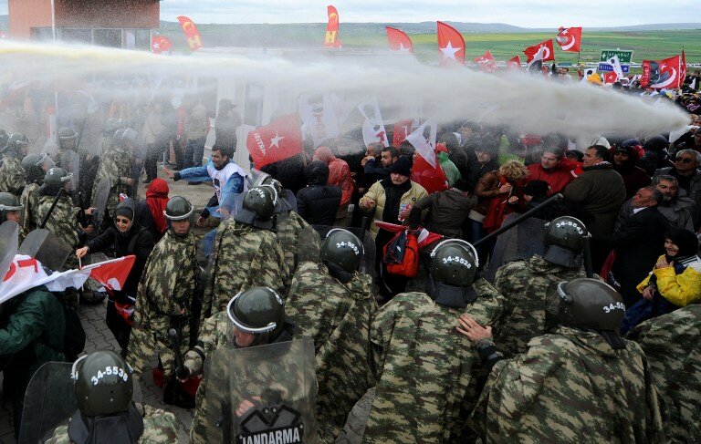 Столкновения в Стамбуле | Фото: AFP