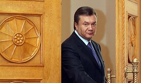 Янукович об экономическом кризисе: сказок в жизни не бывает | Фото: AFP