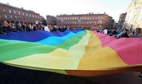 Парламент Франции окончательно одобрил гей-браки | Фото: AFP