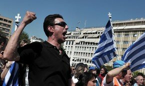 Греки выставляют Германии счет 60-летней давности | Фото: AFP