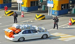 КНДР-РК: с больной головы на здоровую | Фото: AFP