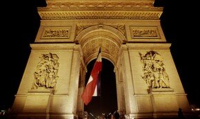 Из-за угрозы взрыва эвакуировали район Триумфальной Арки | Фото: Thinkstock
