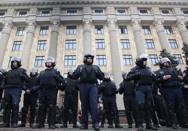 Баррикады, триколоры и сепаратисты на востоке Украины | Фото: AFP