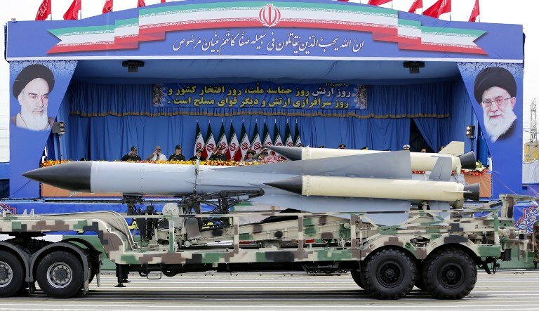 Иранская военная мощь: 6-ствольные пулеметы и симуляторы | Фото: AFP
