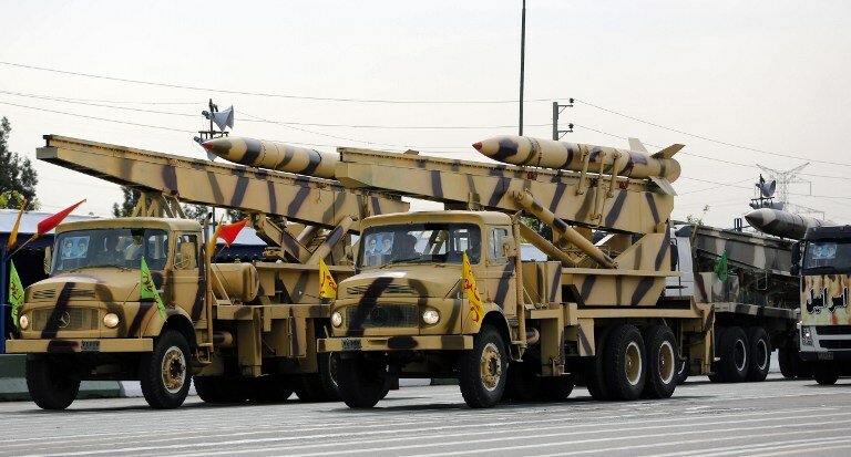 Иранская военная мощь: 6-ствольные пулеметы и симуляторы | Фото: AFP