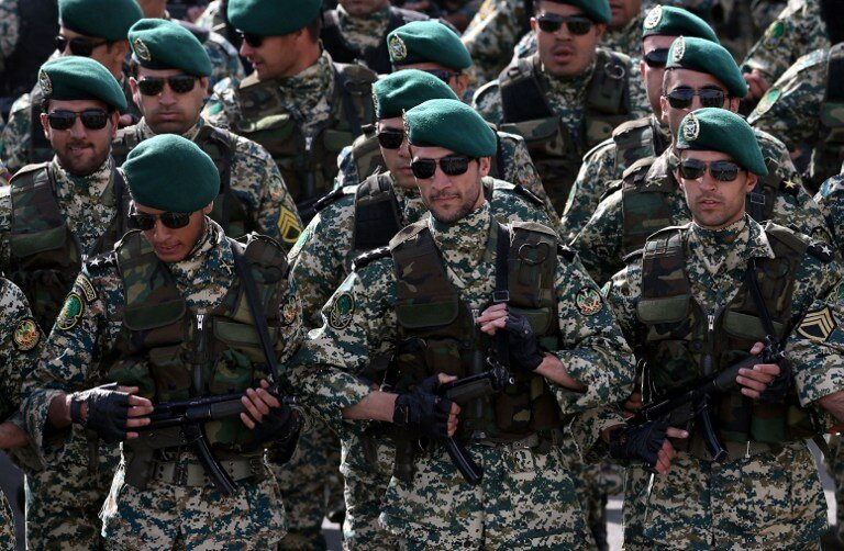 Иранская военная мощь: 6-ствольные пулеметы и симуляторы | Фото: AFP