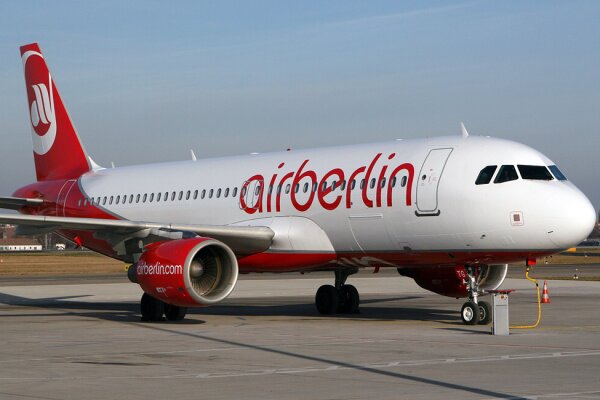 Air Berlin привлечет 450 млн евро от акционеров | Фото: AFP