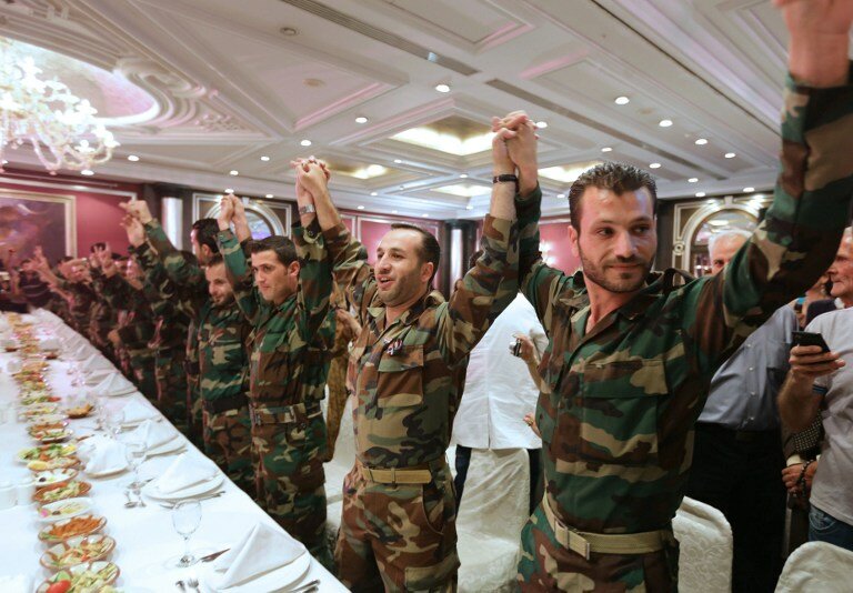 Свадьба на фоне войны в Сирии | Фото: AFP