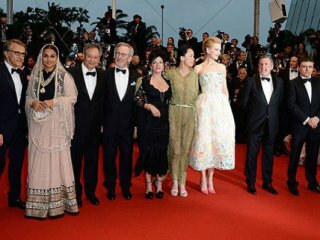 66-й Каннский кинофестиваль открыли под ливнем | Фото: AFP