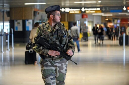 Нападение на солдата во Франции | Фото: AFP