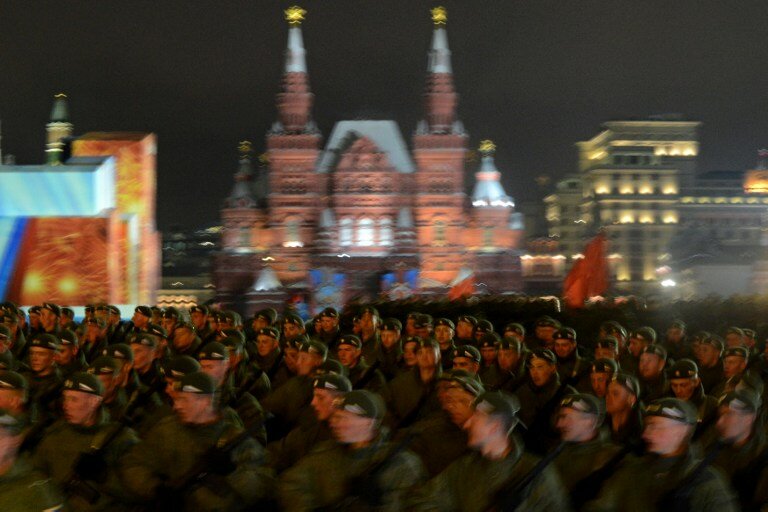 Россия вывела войска на Красную Площадь | Фото: AFP