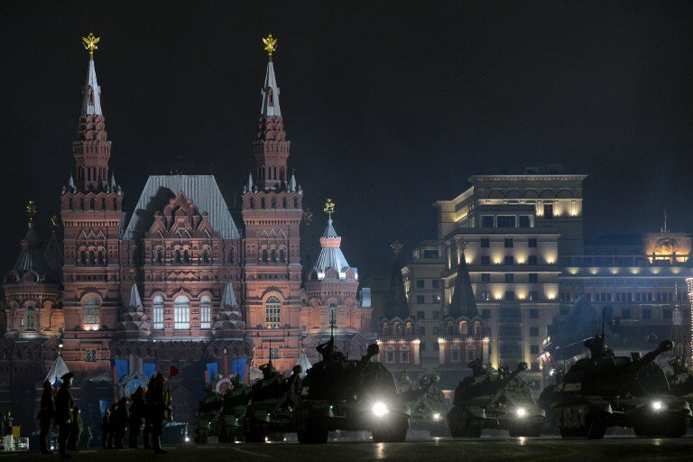 Россия вывела войска на Красную Площадь | Фото: AFP