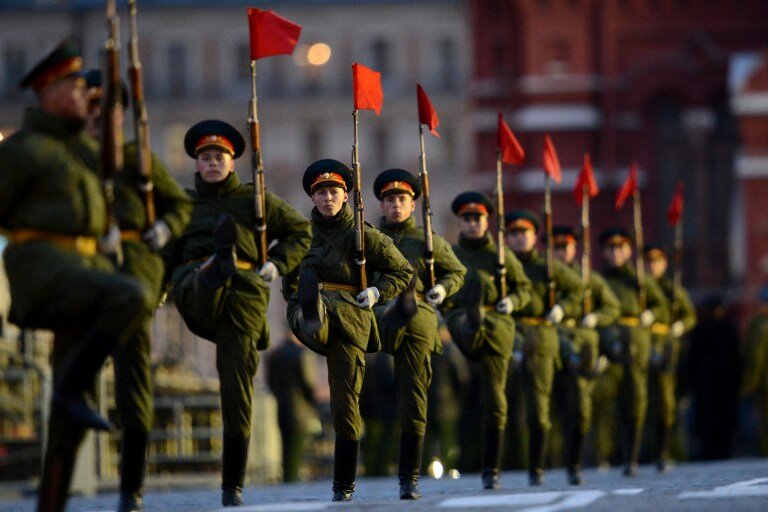 Россия вывела войска на Красную Площадь | Фото: AFP