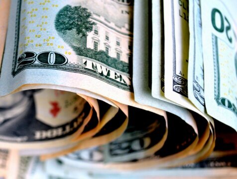 Каждый второй украинец готов терпеть экономические трудности | Фото: Thinkstock