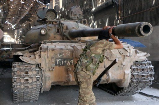 Ожесточенные бои в Кунейтре | Фото: AFP