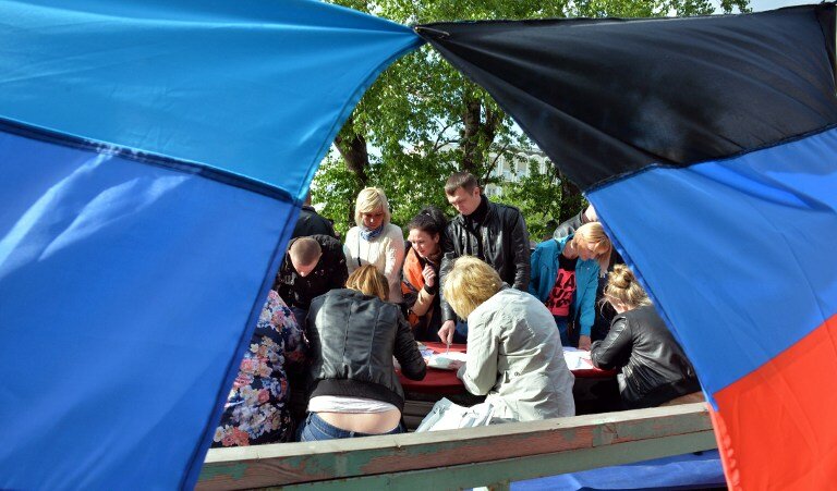 Москва. Полтора километра очереди голосующих за Донбасс | Фото: AFP