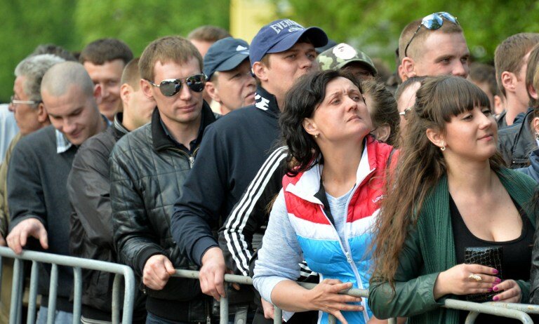 Москва. Полтора километра очереди голосующих за Донбасс | Фото: AFP