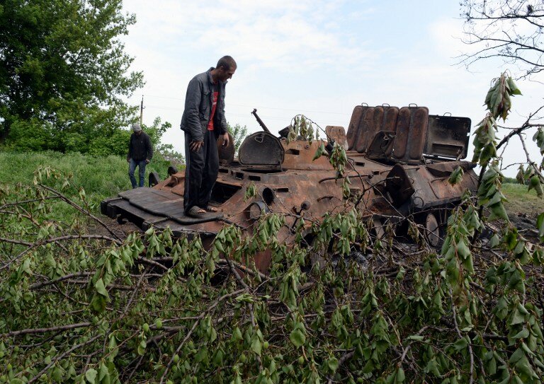 Сгоревшая украинская техника под Краматорском | Фото: AFP