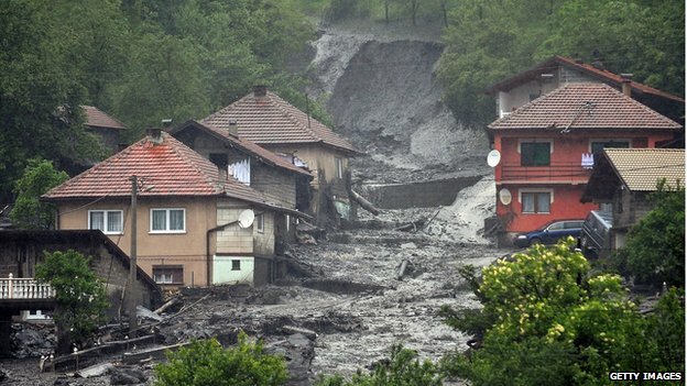 В Сербии и Боснии сильнейшие наводнения и оползни за 120 лет | Фото: AFP