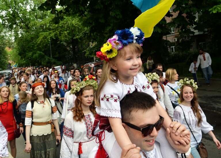 Марш вышиванок в Киеве | Фото: AFP