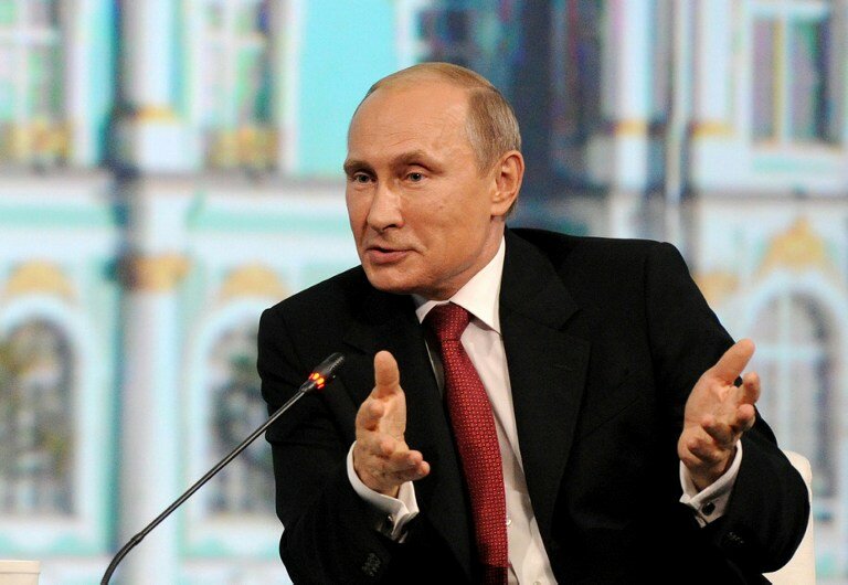 Уконтропупили двух евреев и одного хохла. Путин об Украине | Фото: AFP